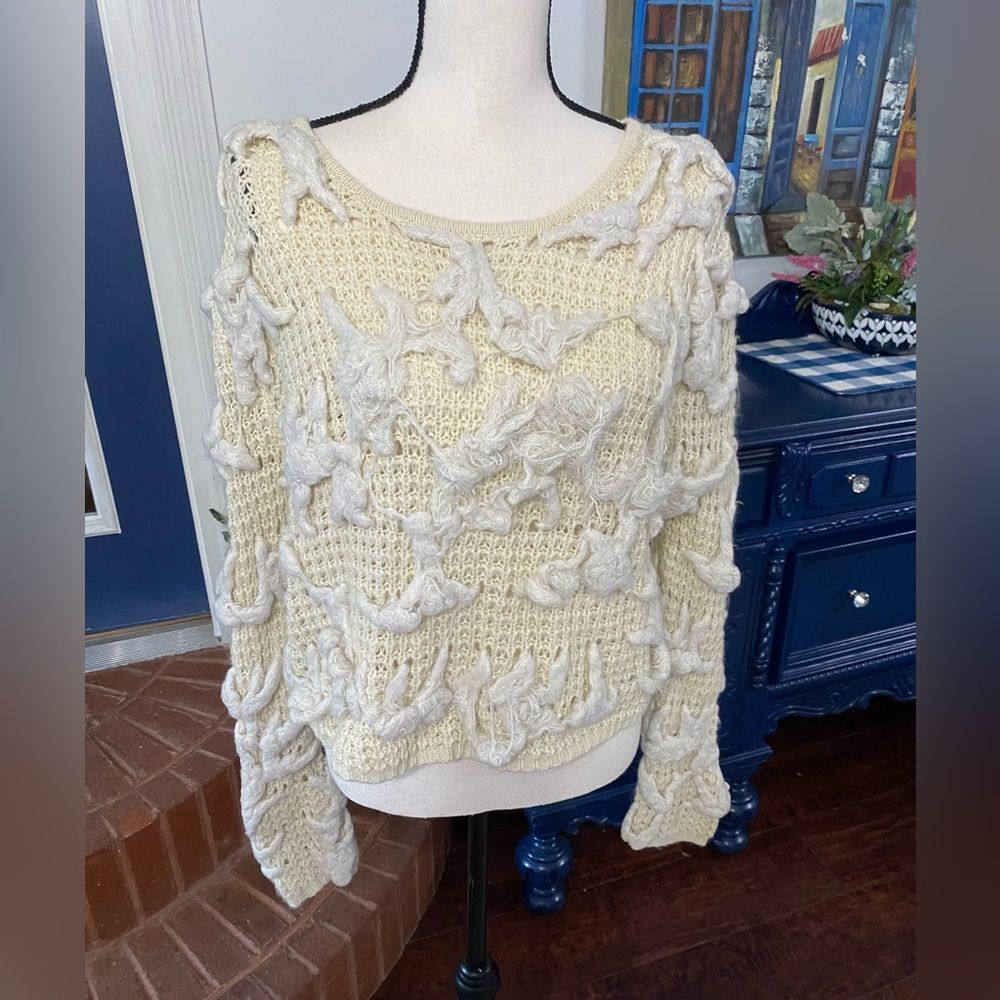 Hayden Los Angeles distressed yarn sweater size Medium/ Large